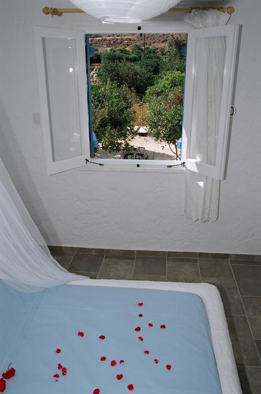 Votsalo Villa Pomos Room photo